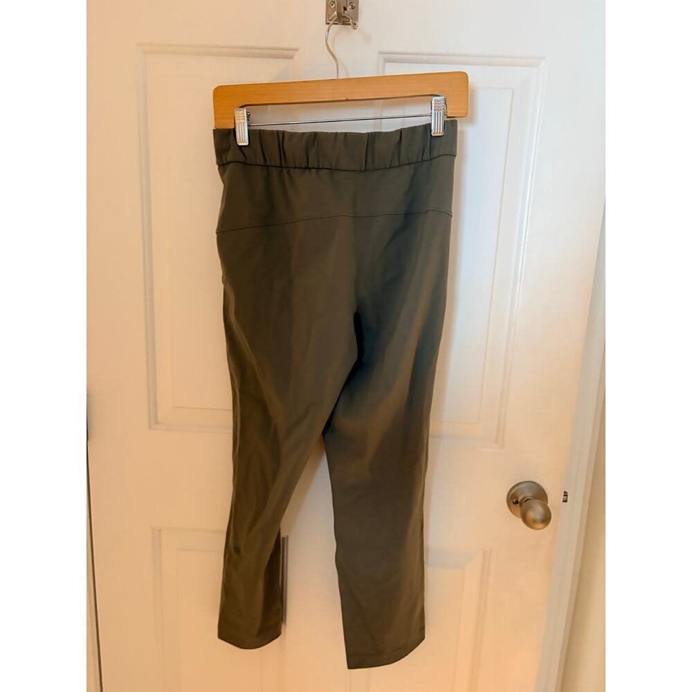 Lululemon on The Fly Pant Size 4 - Picture 3 of 7
